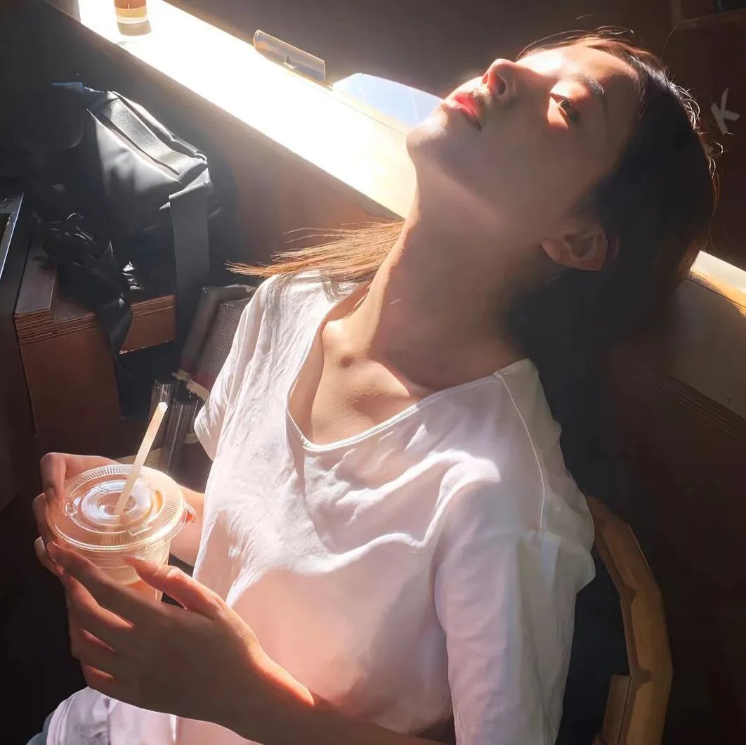 骨妹粤语